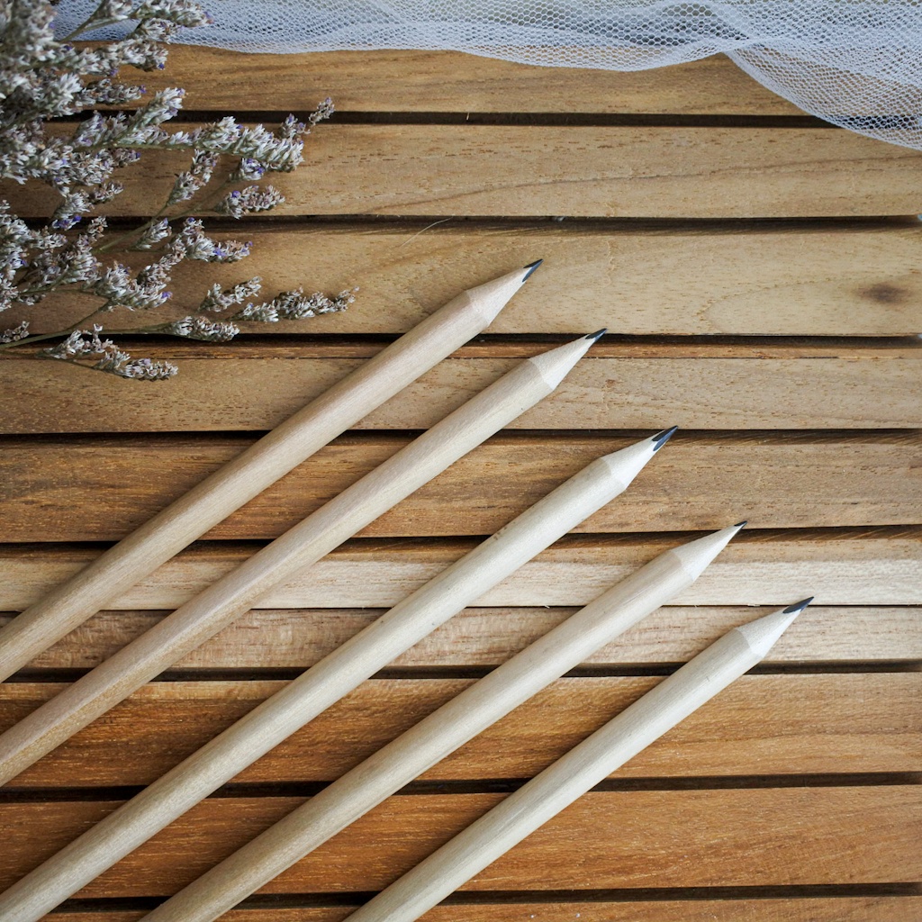

pensil kayu polos by palka kreatif