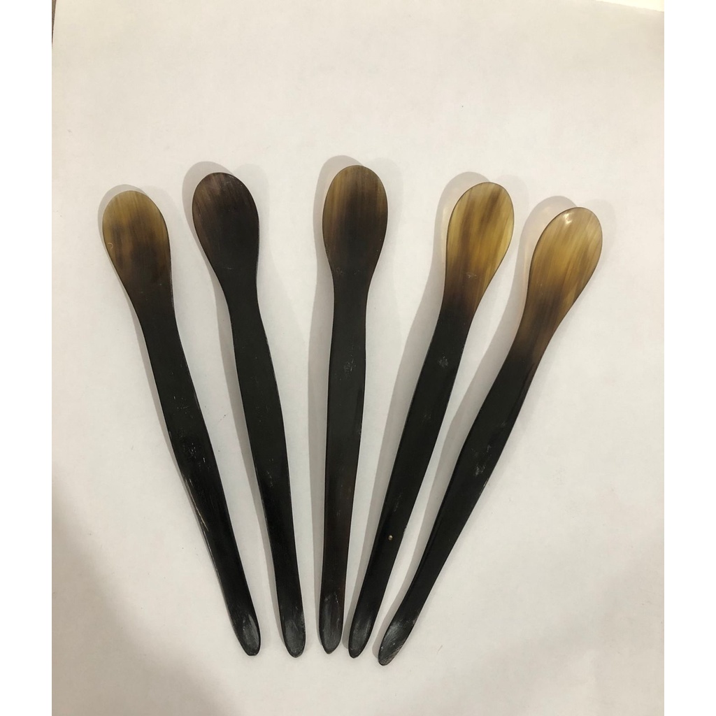 Sendok Tanduk Farmasi laboratorium