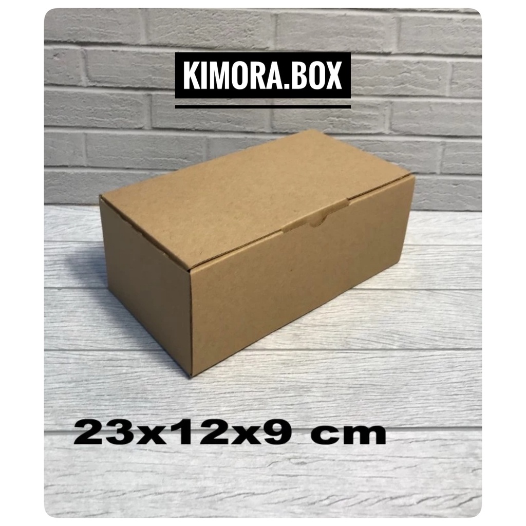

Kardus uk. 23x12x9 cm.... box karton model pizza U/ aksesoris-dll