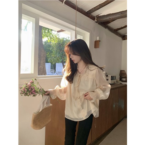 Red Kumikumi gaya lembut V-neck berkerut dasi kemeja desain musim semi wanita rasa atasan longgar lengan panjang