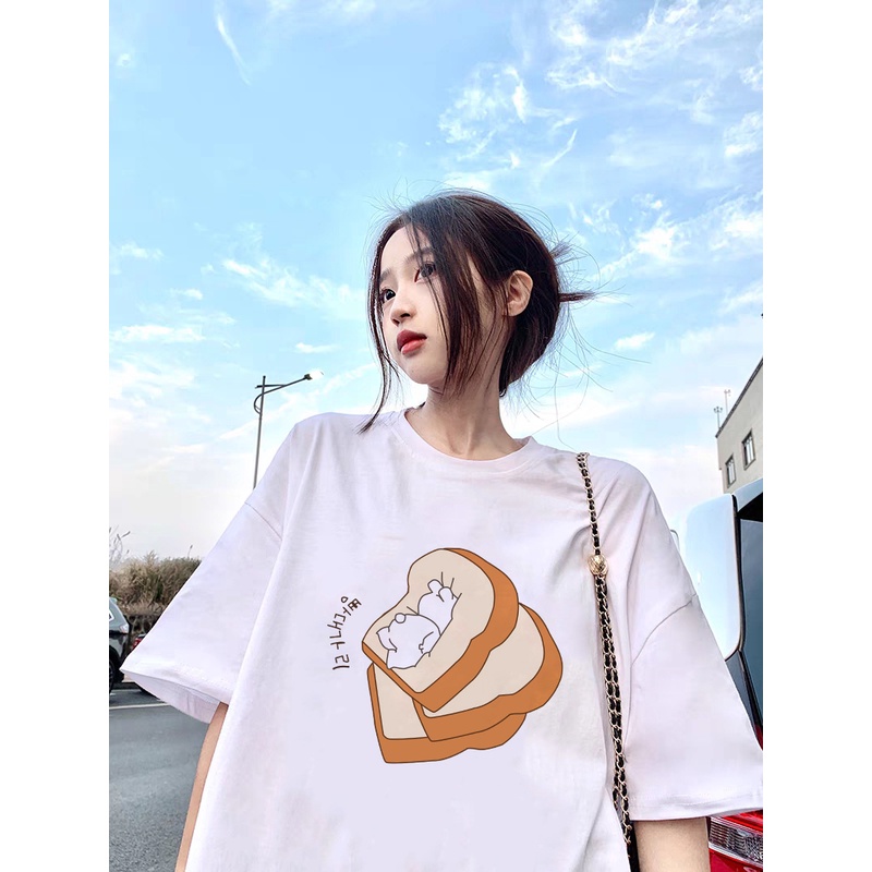 100% Katun Graphic Tee Kaos Couple Baju Wanita Atasan Wanita Oversize Kaos Bread Printing Putih T-shirt Couple Korean Style/baju kaos