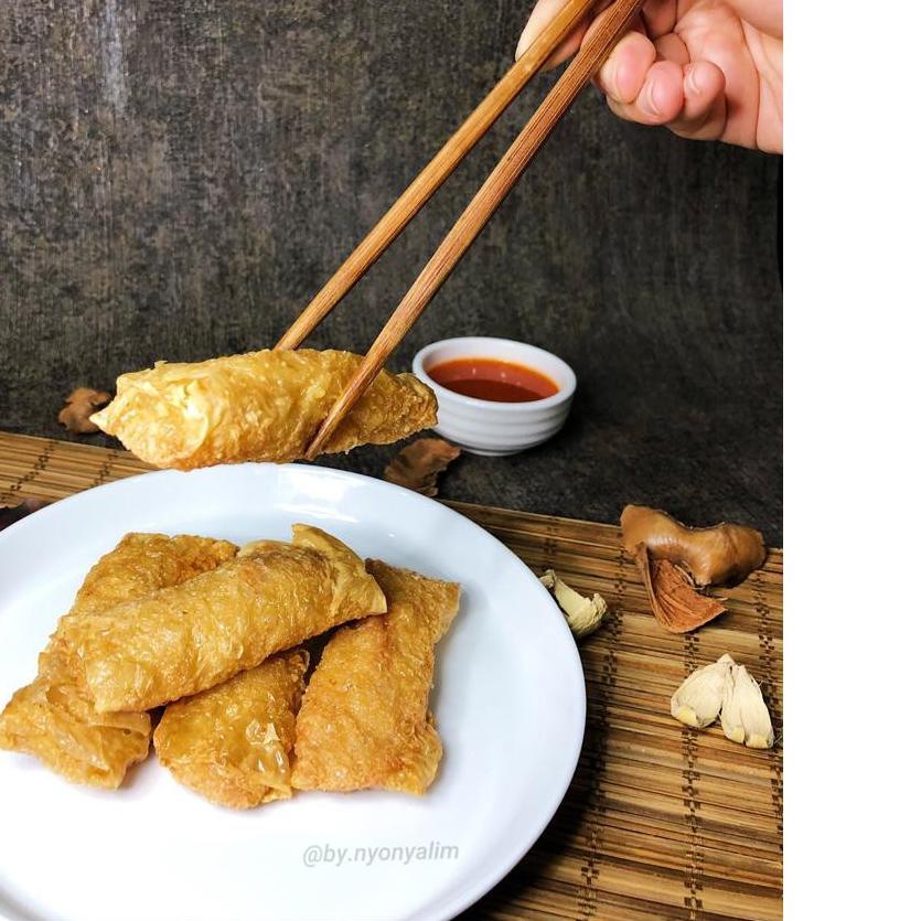 

➱ LUMPIA KULIT TAHU YA LIM - 100% HALAL ➻