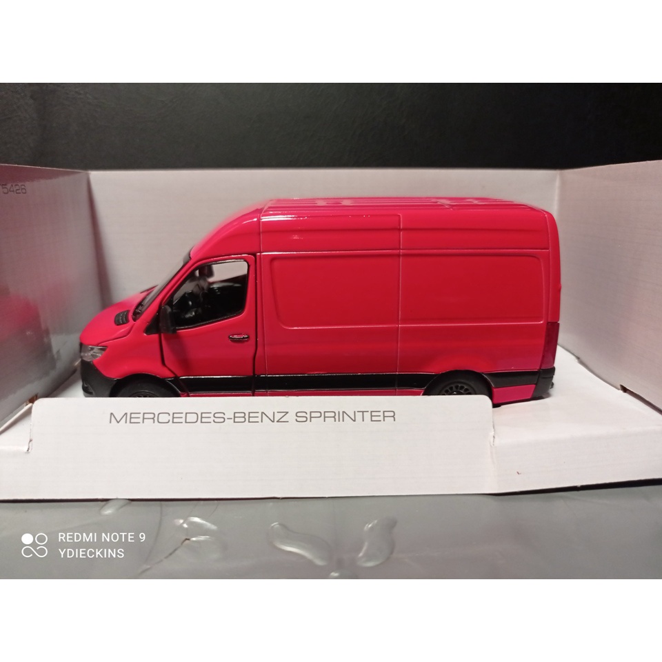 Diecast Kinsmart Miniatur Mobil Mercedes-Benz Sprinter - Red
