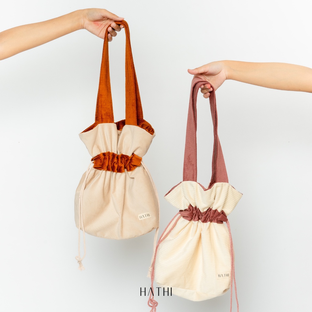 Tatty Drawstring Shoulder Bag // Tas Serut Corduroy // Tas Corduroy