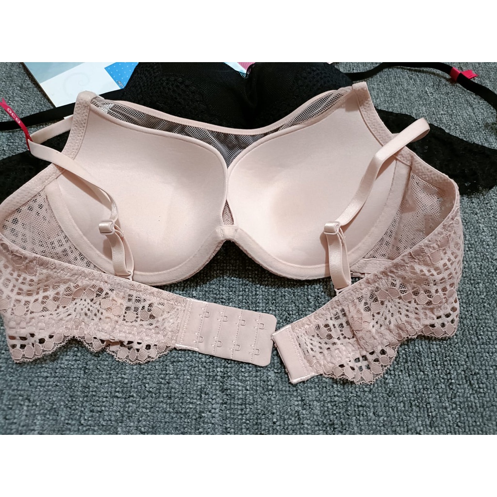 BRA / BH WANITA  1629 BUSA SEDANG ADA KAWAT SIZE 32-36