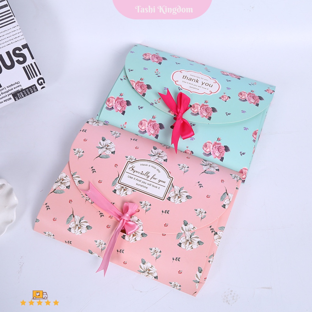 

Kotak Kado Bunga / Kotak hadiah Hijab , Box souvenir hadiah , paperbox hadiah fancy , kotak hampers