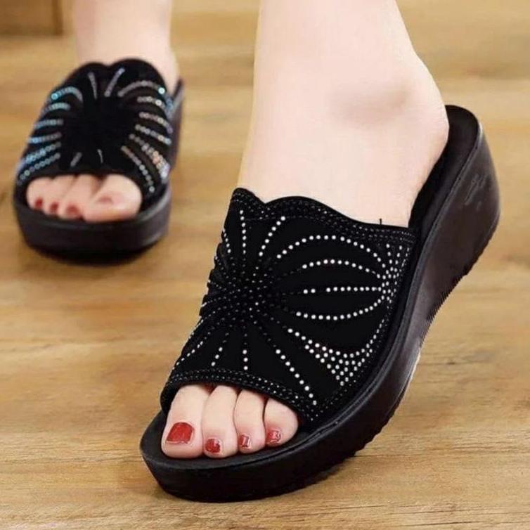 KLU.21Ma23ˣ ‣ Wedges Calbi Sandal Wanita Motif Bunga Sandal Calbi Wanita Sandal Selop Sandal Calbi O