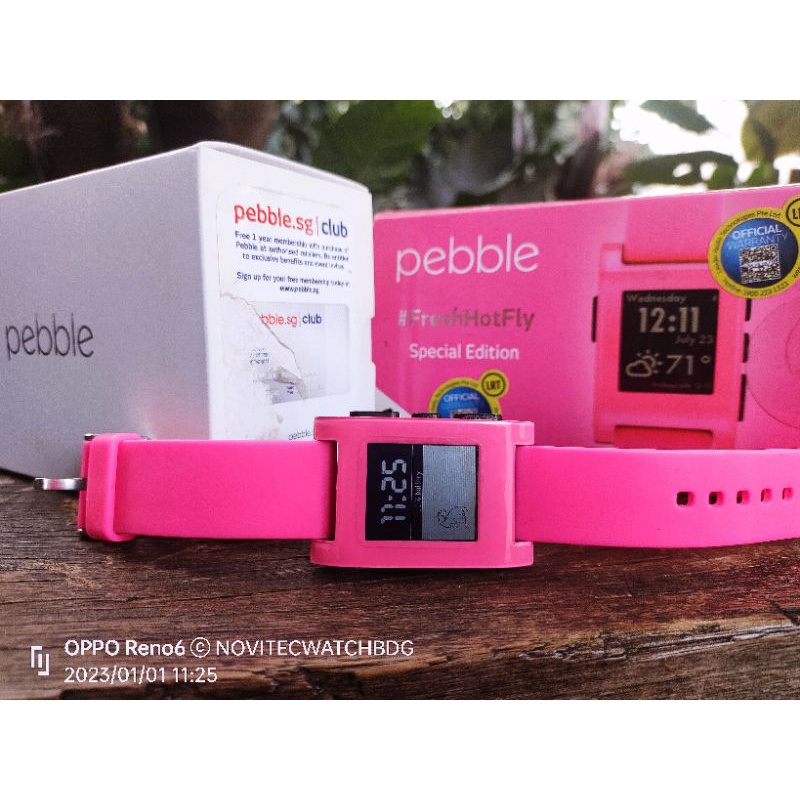 [Paket Bundling 3pcs] Pebble Classic Special Edition Fresh Hot Fly Pink Flava Second Preloved Pionee