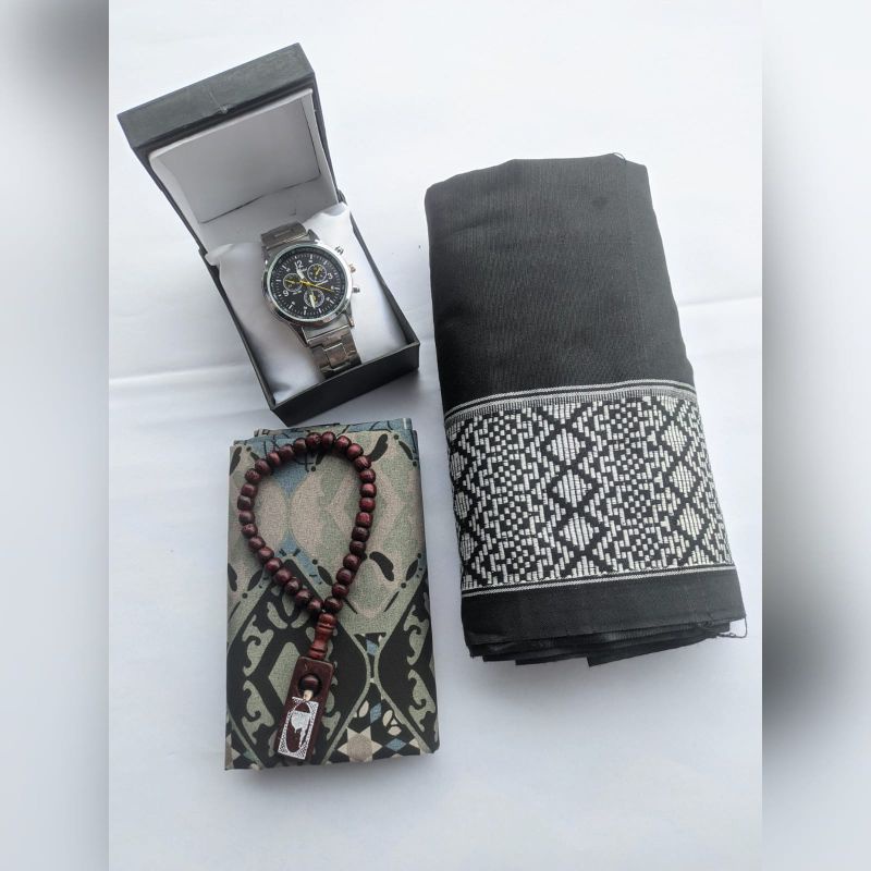 Kado Hampers Ramadhan Lebaran Pria Jam Tangan Sarung Sajadah Free Tasbih