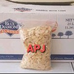 

almond slice 500gr kacang blue diamond