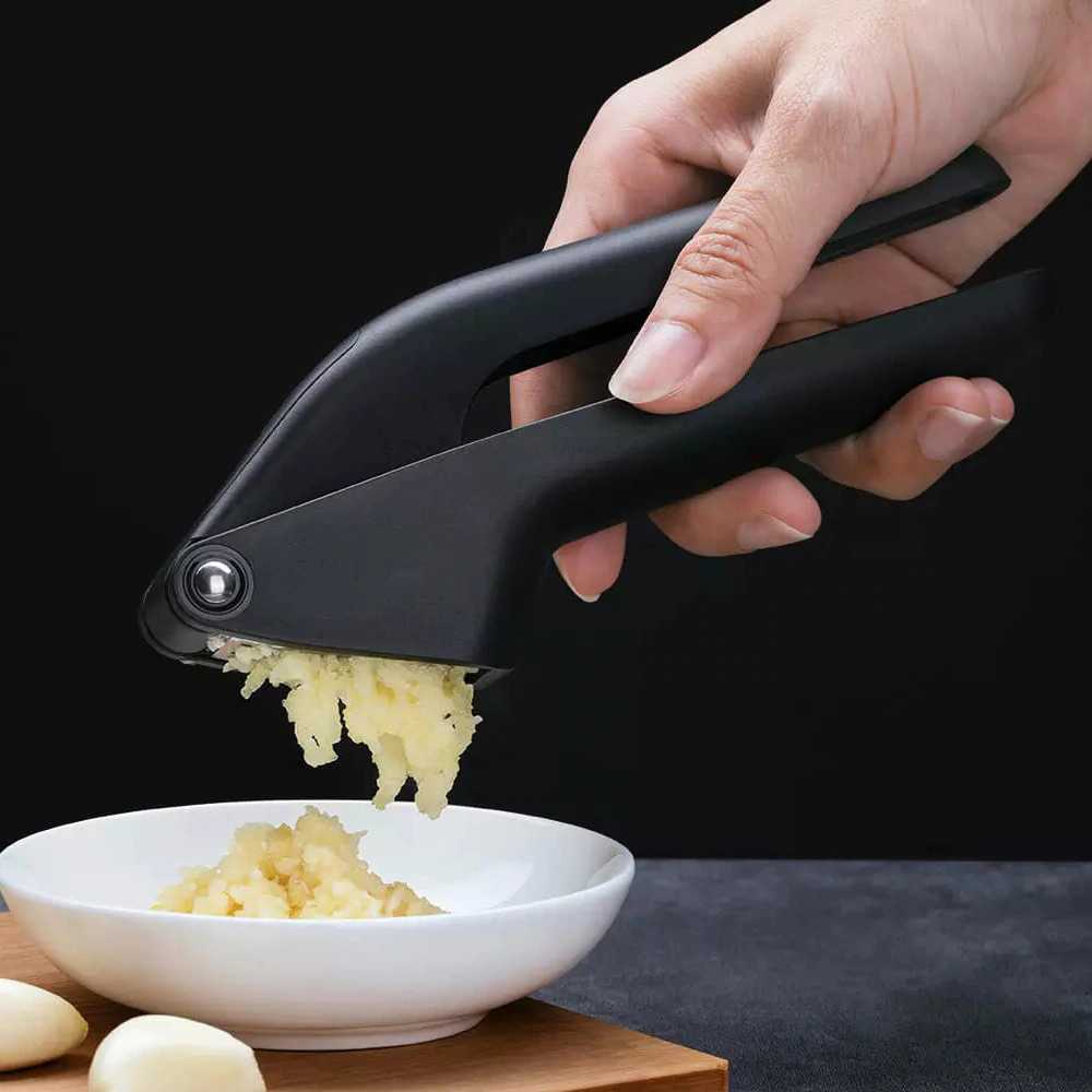 (BISA COD) FTIHSHP Huohou Penghancur Bawang Garlic Presser Crusher Squeezer - HU0067