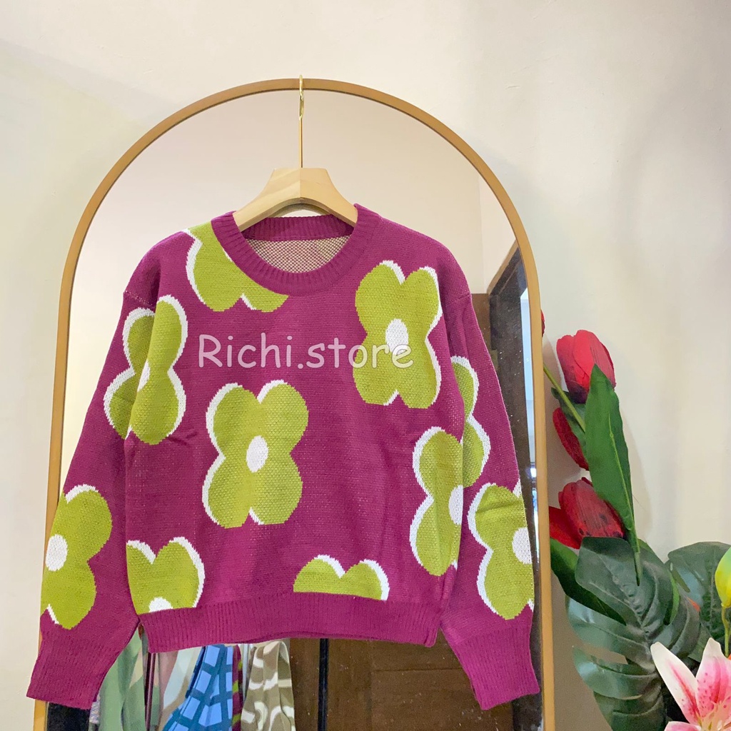 DELIA SWEATER CROP RAJUT MOTIF BUNGA