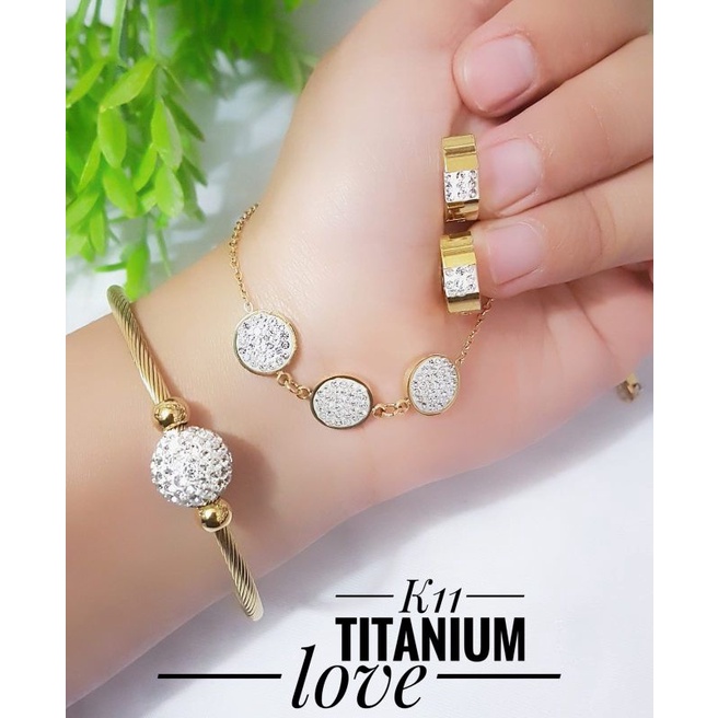 Set Perhiasan Titanium Wanita Gold Terbaru Lapis Emas Awet Anti Karat 103a9