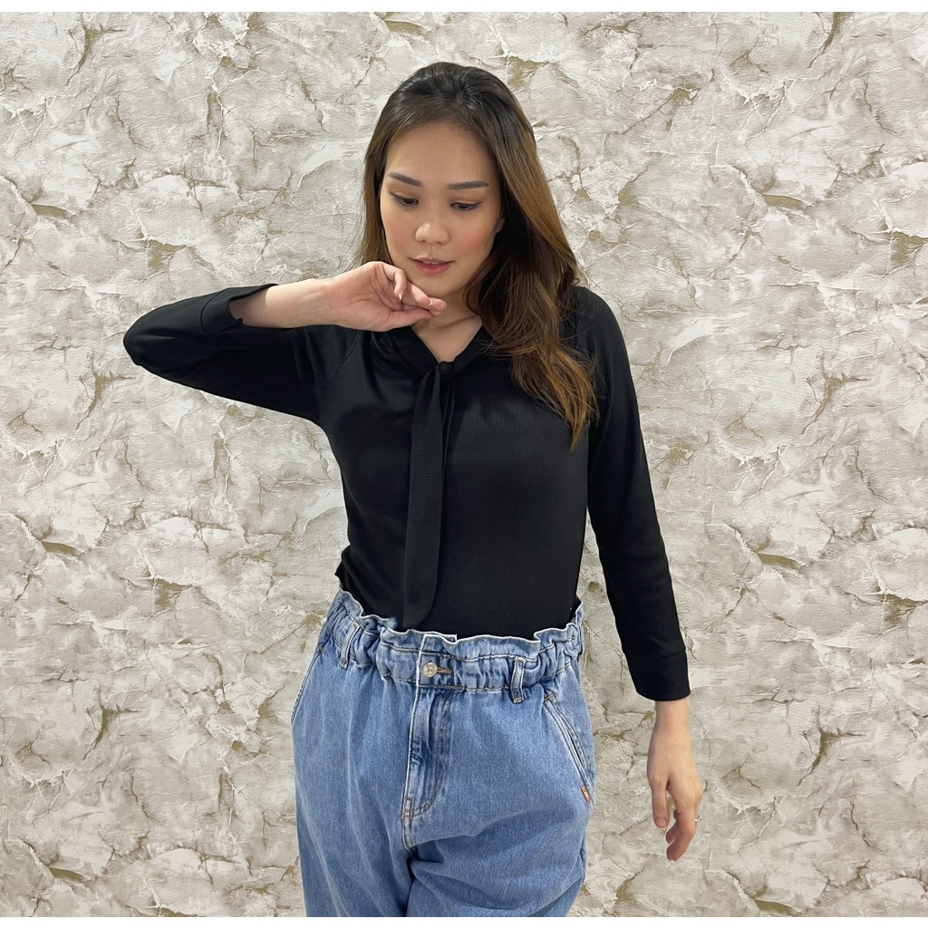 MODAVIE - ACELLA CROPTOP Longsleeve Baju Atasan Lengan panjang Knit Top