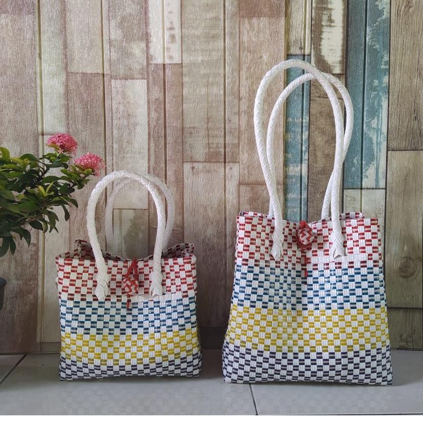 Totebag / Tas Anyaman / Tas Anyaman Plastik / Tas Jali Jali Rainbow ◦ BS.29Ma23l