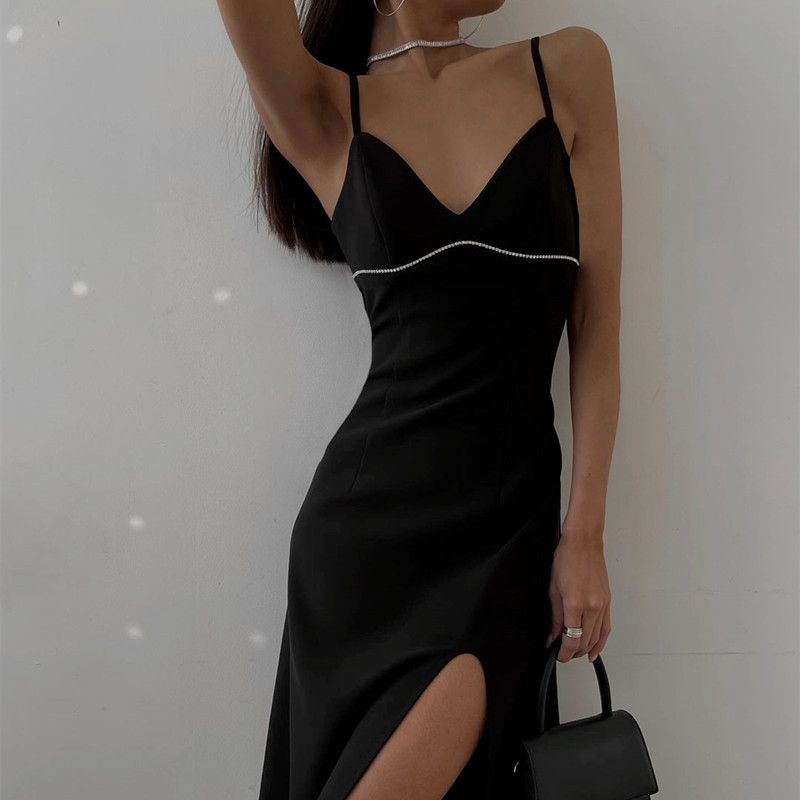 Red Xeemilo French retro seksi V-neck jahitan berlian imitasi gaun selempang wanita musim gugur rok panjang ramping dan tipis temperamen