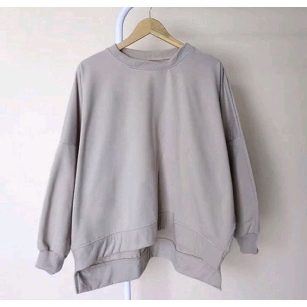 Sweater Blouse BATWING JUMBO WANITA Atasan Bigsize Korean Fashion OOTD Kekinian Pakaian Kasual