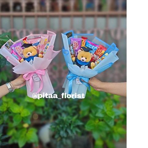 

❊ Buket Wisuda / Buket Boneka Wisuda / Buket Graduation / Buket Snack Wisuda / Hadiah Wisuda ☜