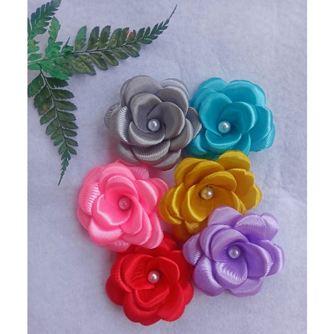 

Aplikasi bunga pita satin MAWAR MUTIARA perbiji / per 6 pcs, bunga Bros, aplikasi baju, aplikasi headband, hiasan mahar, hiasan seserahan