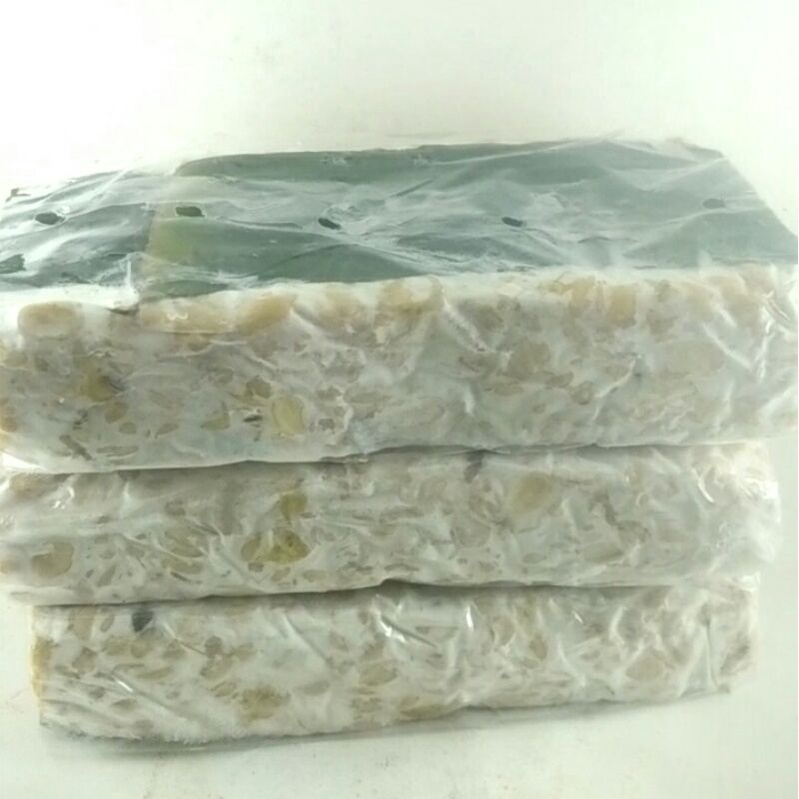 

Tempe Kedelai Asli