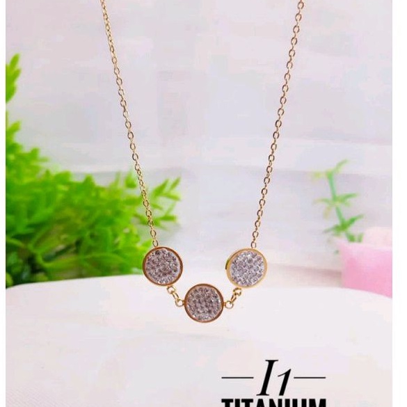 Kalung Titanium Permata Zircon Gold835