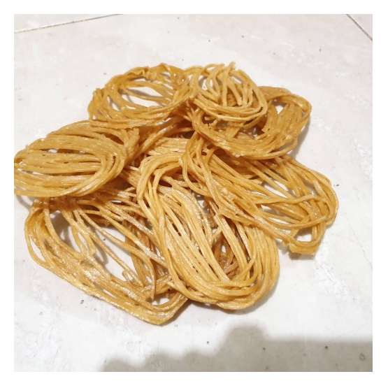 

100 Gram Kerupuk Mie Bulat Kering / Mie koa Eceran