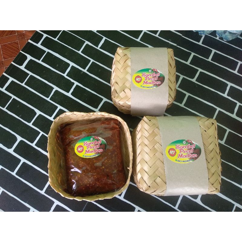 

bumbu pecel nya jos bu khudaifah