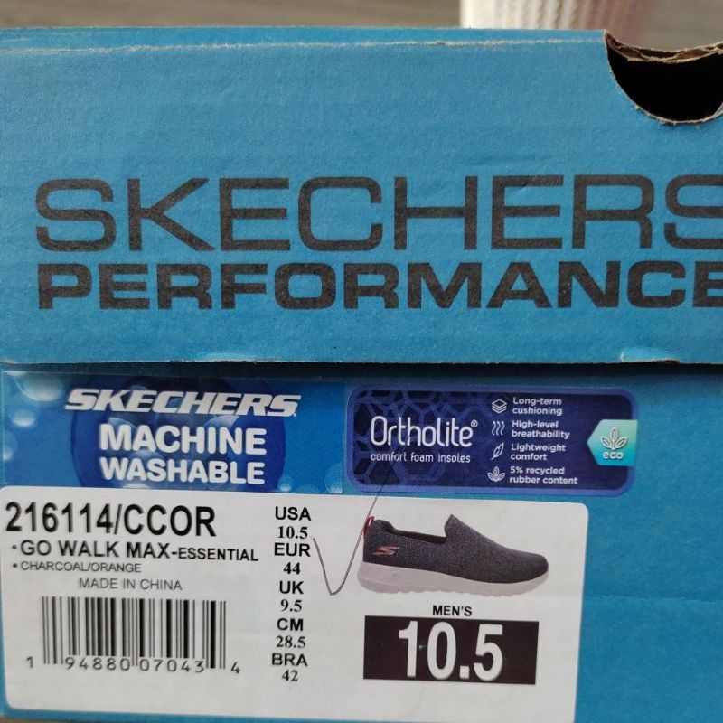 Sepatu Skechers Essential 216114