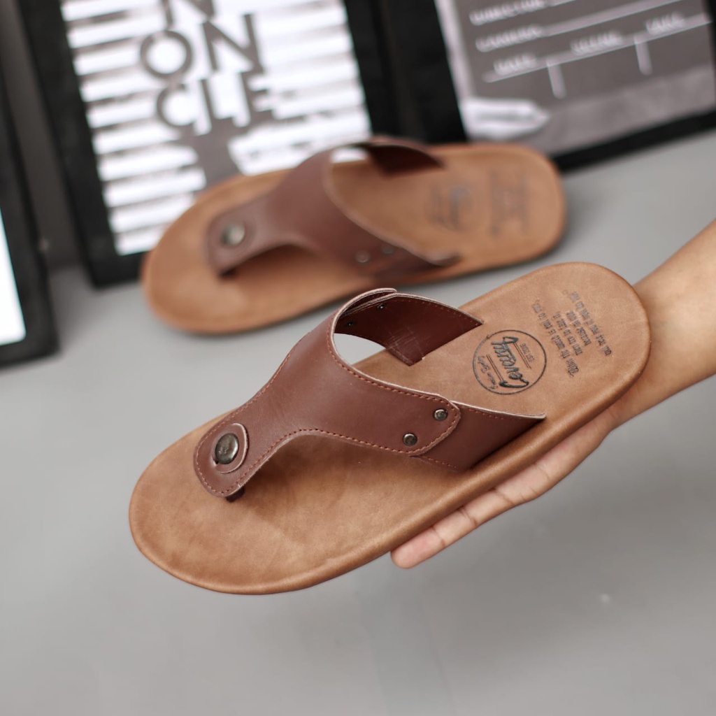 Sandal Jepit Pria Kulit Casual Original Keren Nyaman Murah Ringan Flip Slip Slide Enoz Weloz