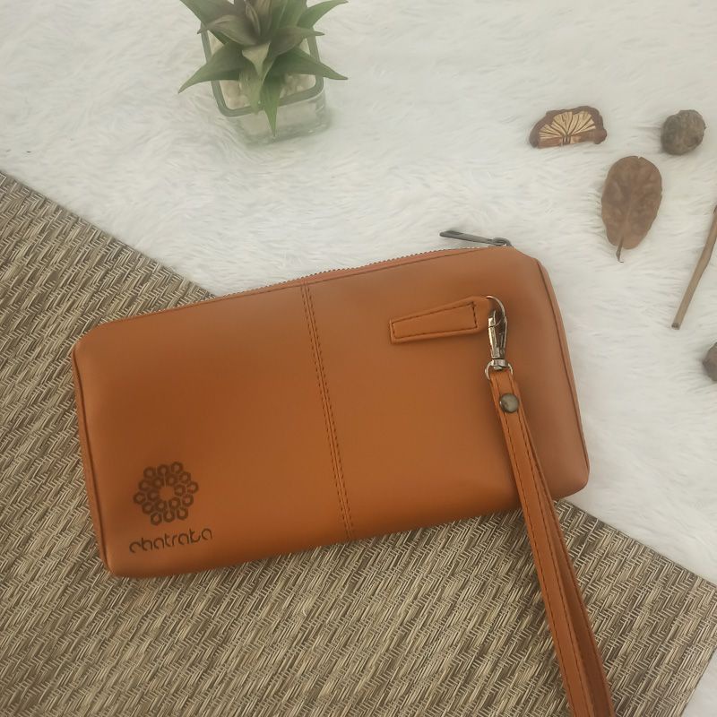Pouch kulit panjang grafir custom nama