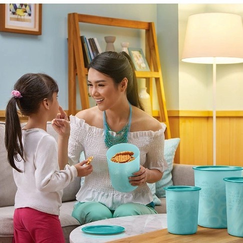 Tupperware Wadah Kotak Tempat Peralatan Makan Serbaguna