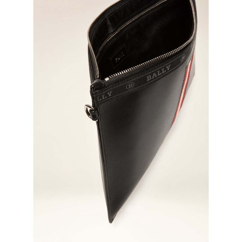 Blly SS23 Benery Leather Clutch Black/Red (26 x 17 x 5)