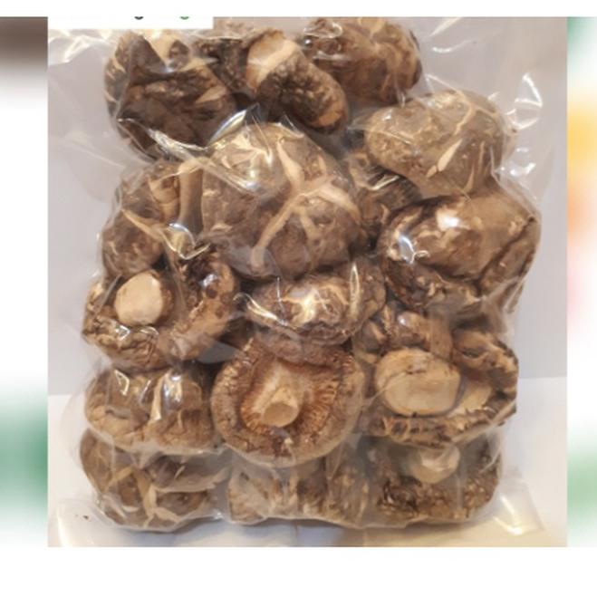 

☪ r hioko shitake yoko ukuran 3-4 cm 3-4cm 250 gram gr 250gram 250gr r kering ❊
