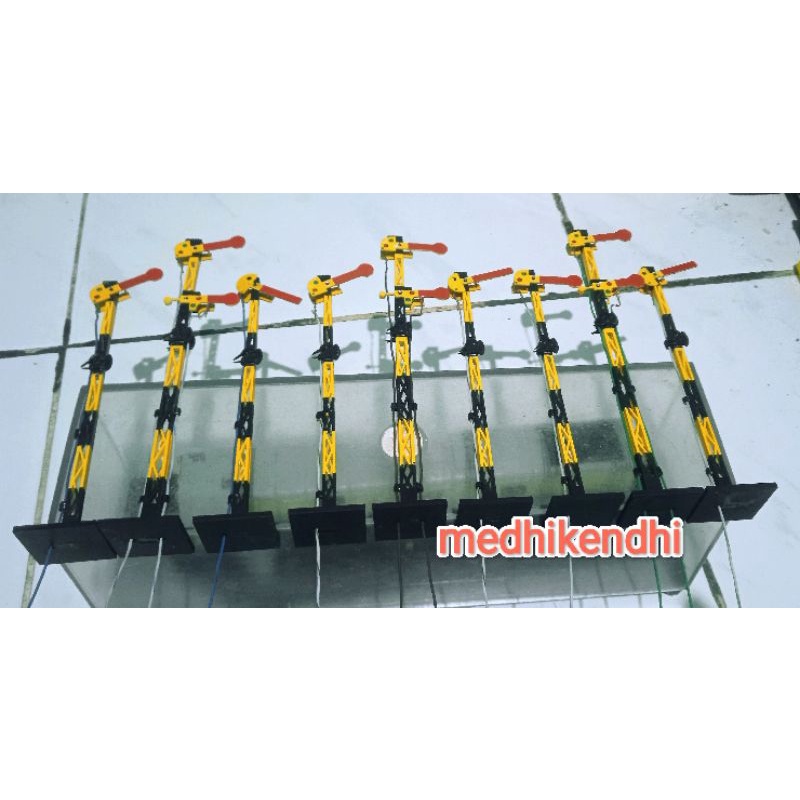 Miniatur sinyal mekanik