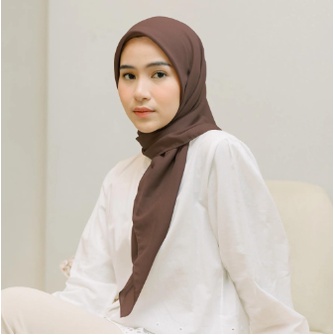 KERUDUNG SEGIEMPAT POLOS BELLASQUARE HIJAB POLLYCOTTON PREMIUM 40+ WARNA