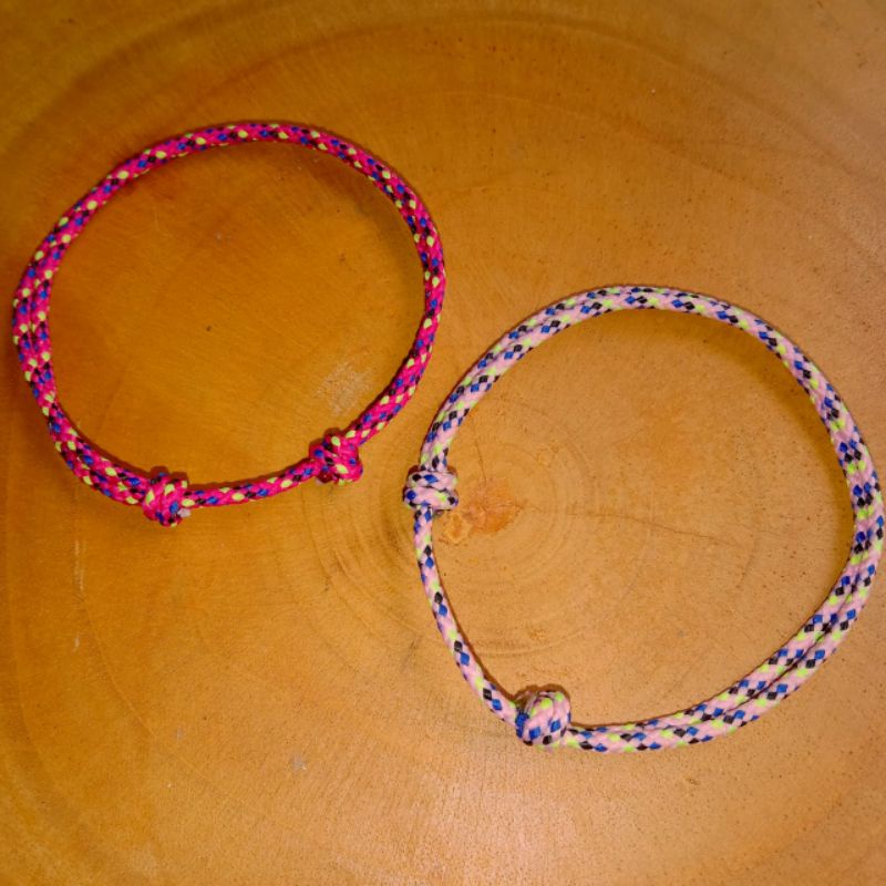 [UC] GELANG PRUSTIK (WARNA RANDOM)