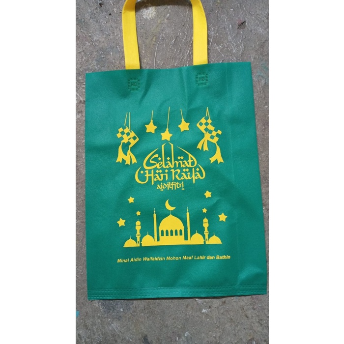 

Tas Kain Spunbond Goodie Bag 38 X 45 Lebaran / Idul Fitri 094