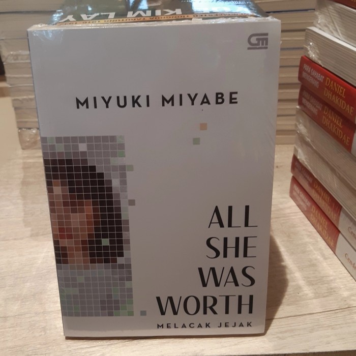 Buku Novel All She Was Worth Melacak Jejak Miyuki Miyabe