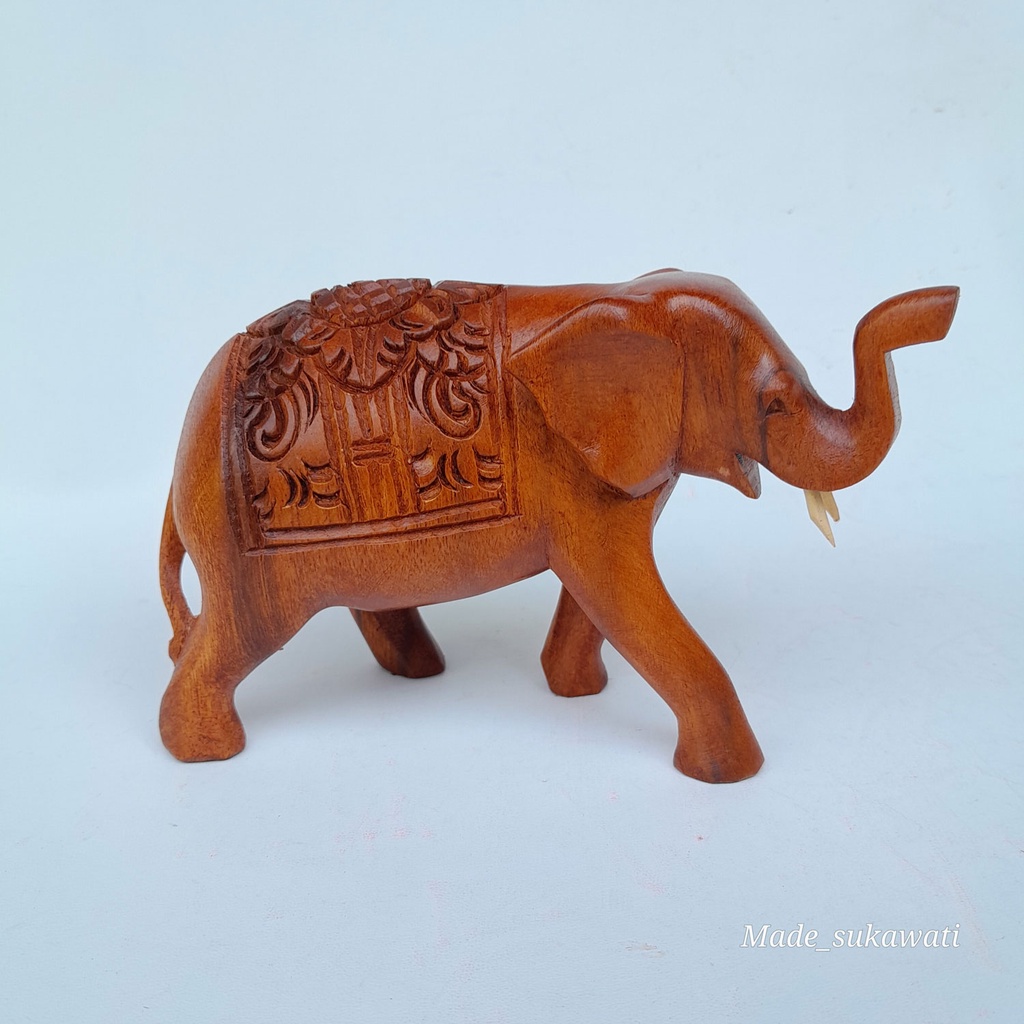 Patung kayu gajah berjalan 18cm kerajinan tangan ukiran handmade bali