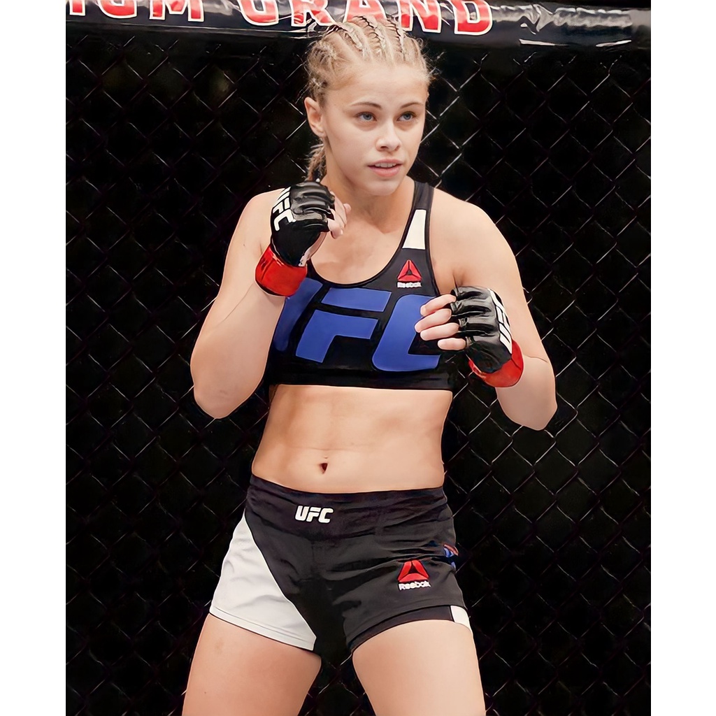 POSTER DINDING PAIGE VANZANT WWE/UFC WRESTLER (BISA CUSTOM GAMBAR)