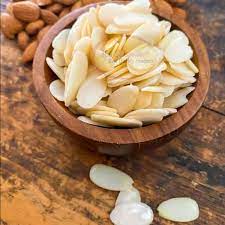 KACANG ALMOND SLICE IRISAN KACANG ALMOND MENTAH SUPER UNTUK TOPPING KUE DONAT SALAD MAKANAN SEHAT MU