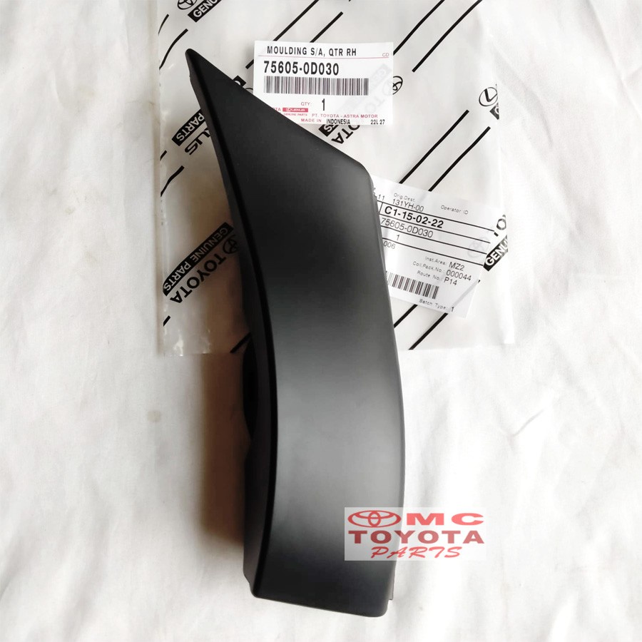 Cover Moulding Quarter Samping Pintu Kanan Toyota Sienta 75605-0D030