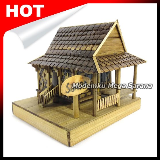 Miniatur Rumah Adat Sunda Dari Bambu 20x20x20 cm