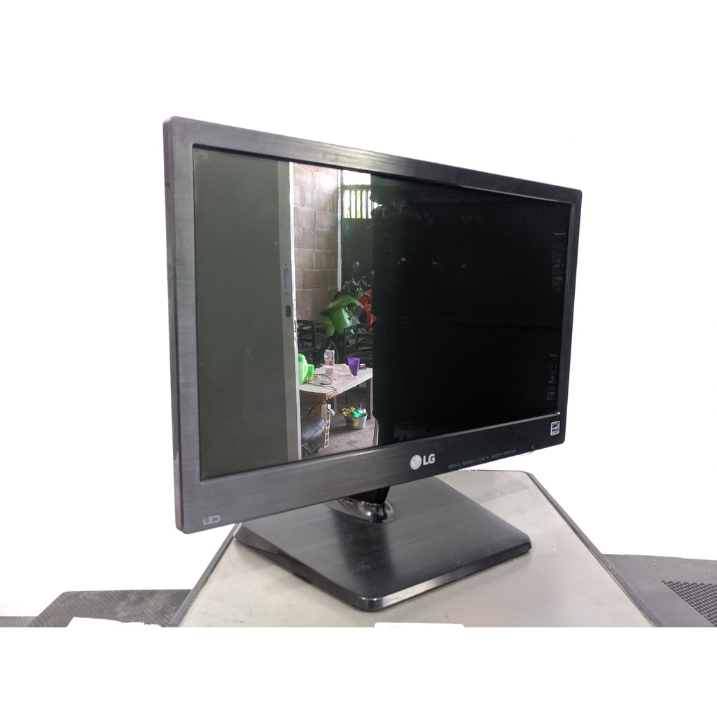 MONITOR PC LED LG 16&quot; WIDESCREEN