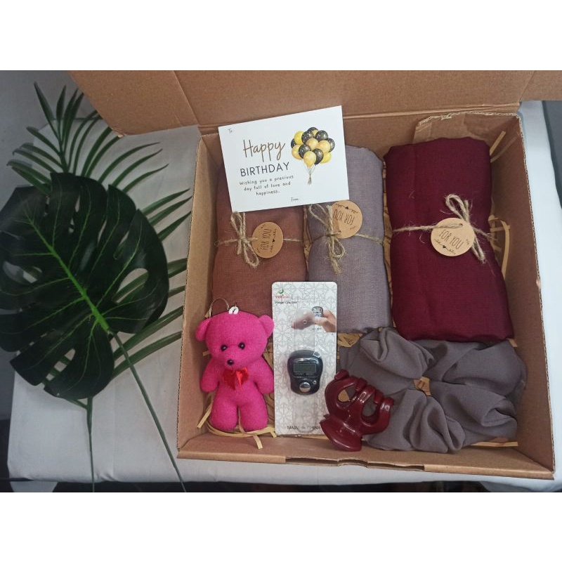 

[TERMURAH] KADO HAMPERS CEWEK/Gif box cewek/Gift box Kado ulang tahun/hijab