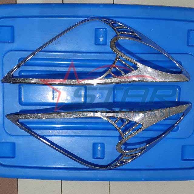 Garnis chrome lampu depan AVANZA/XENIA LAMA 2005-2007.