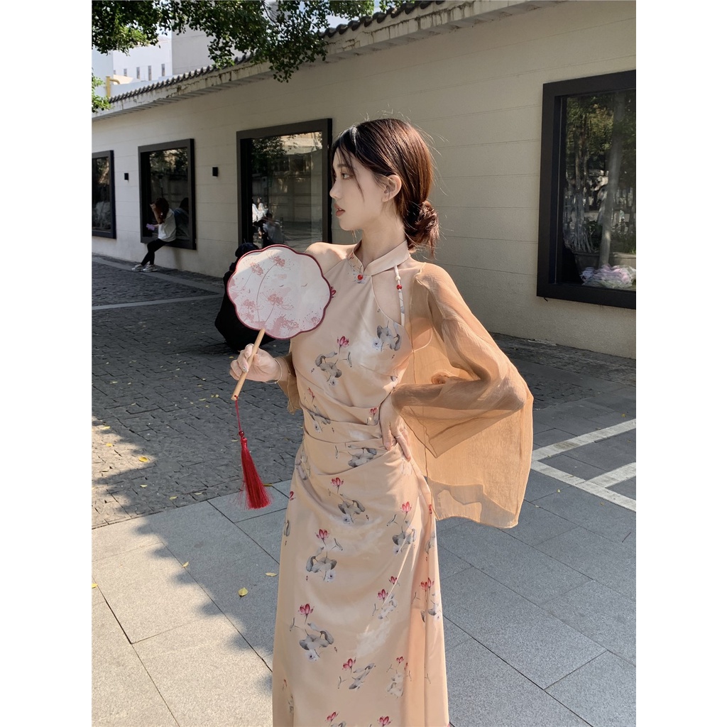 Red Kumikumi Gaya Cina Baru Retro Temperamen Pinggang Ditingkatkan Cheongsam Wanita Musim Semi dan Musim Panas Tabir Surya Cardigan Dua Potong Set