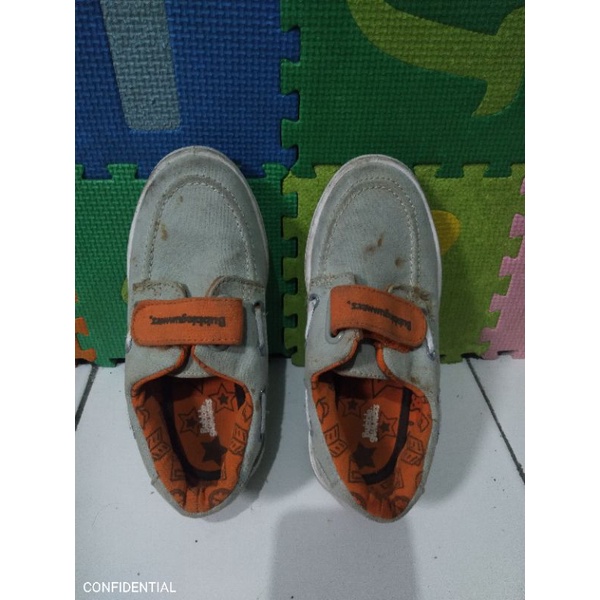 preloved sepatu anak bubble gumers