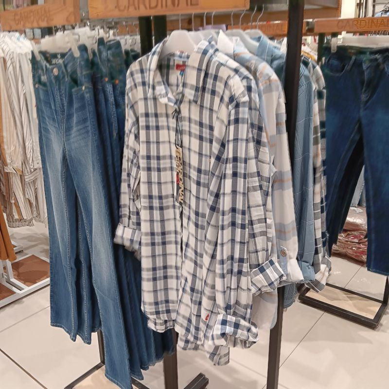 Kemeja Cewek Cardinal