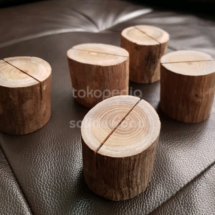 

:>:>:>:>] rustic teak wood card holder / tempat kartu kayu jati
